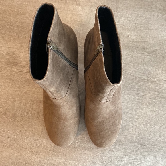 Booties - Picture 3 of 5